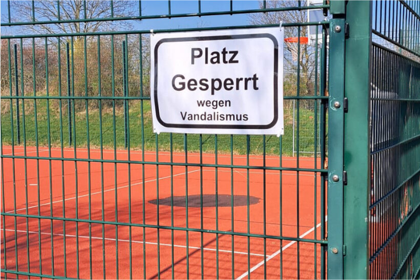 Bolzplatz Am Bl Mlingspfad Durch Vandalismus Unbespielbar Und